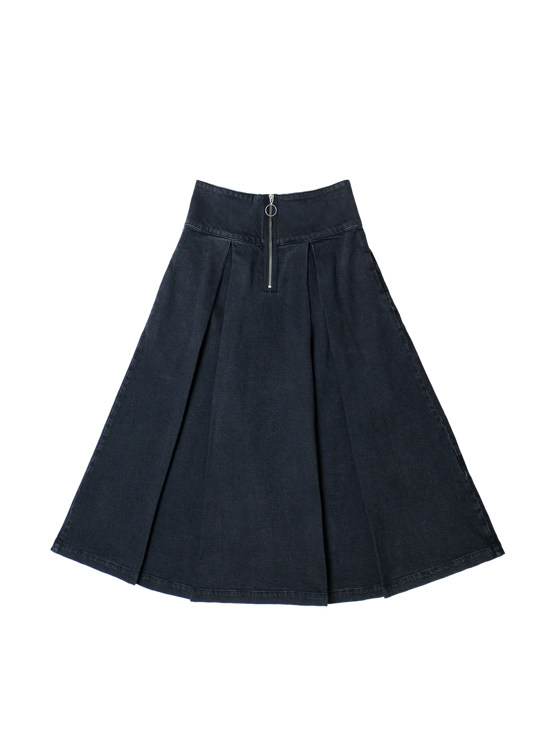 Maddie skirt in washed black