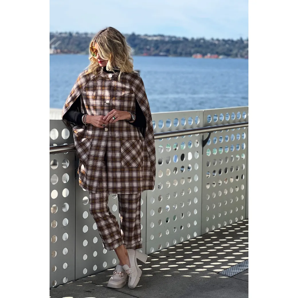 Mama Cape - Brown Plaid