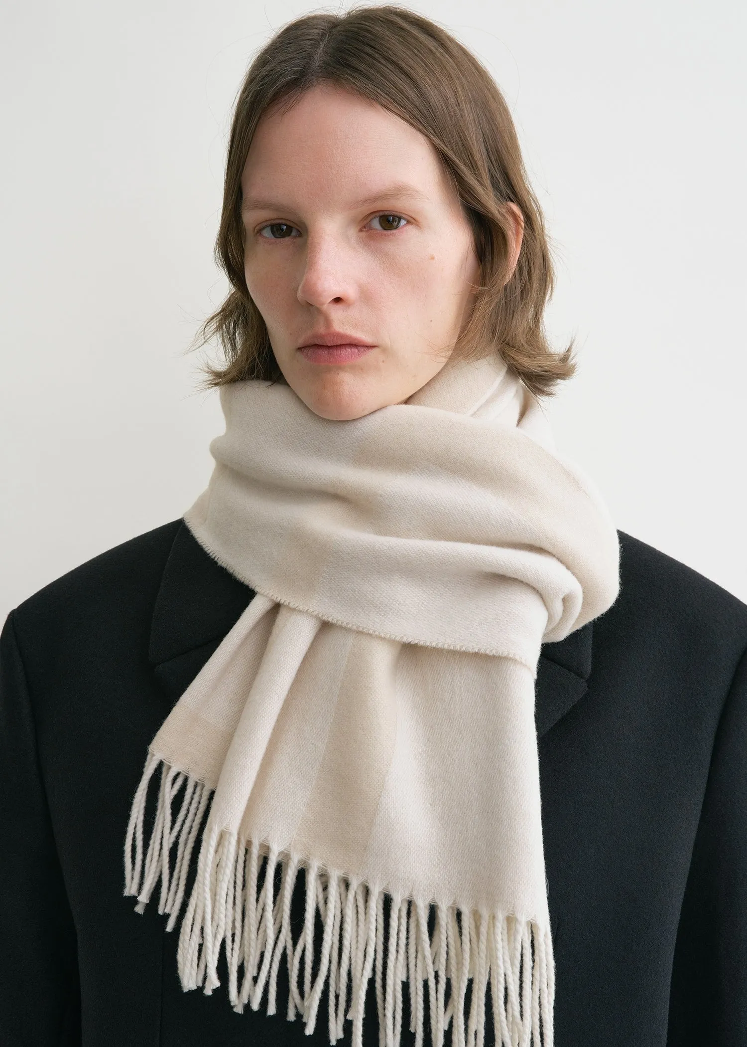 Monogram jacquard wool scarf bone