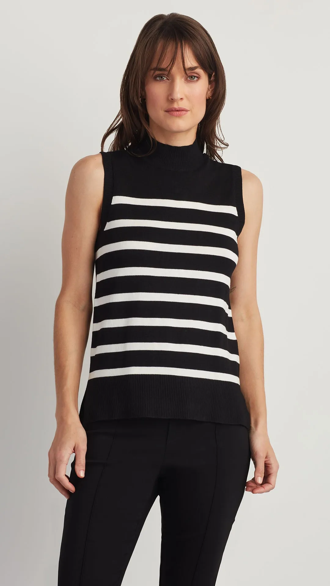 STRIPED SLEEVELESS SWEATER