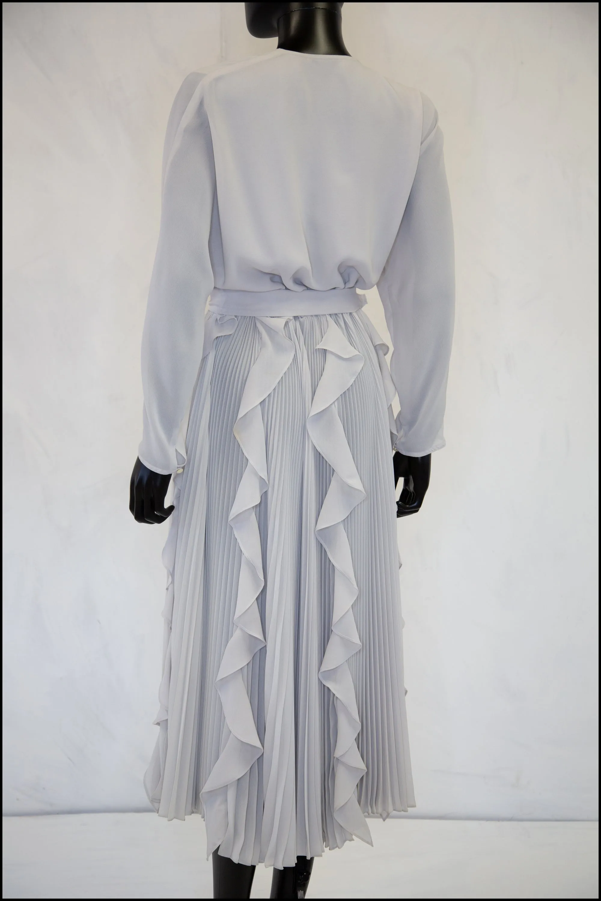 Vintage 1980s Dove Grey Pleated Dress